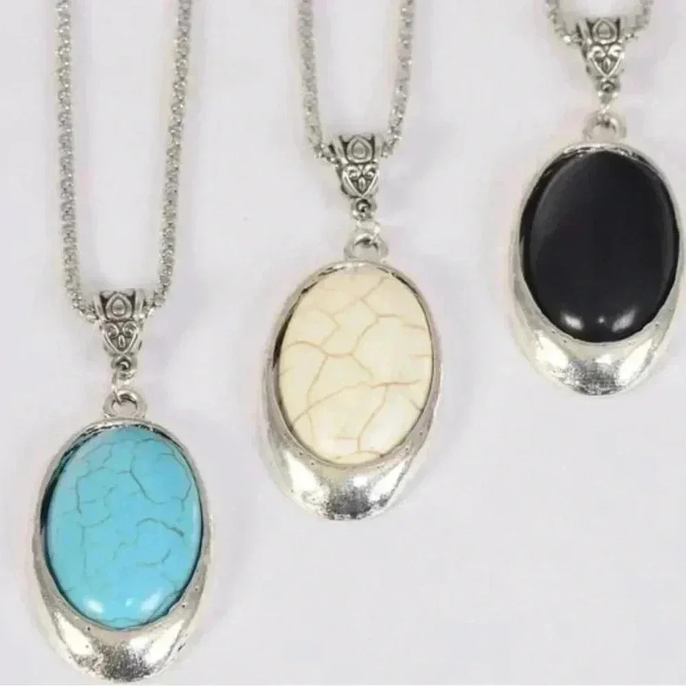 🆕 3 Pack Antique Oval Semiprecious Stone
Necklaces